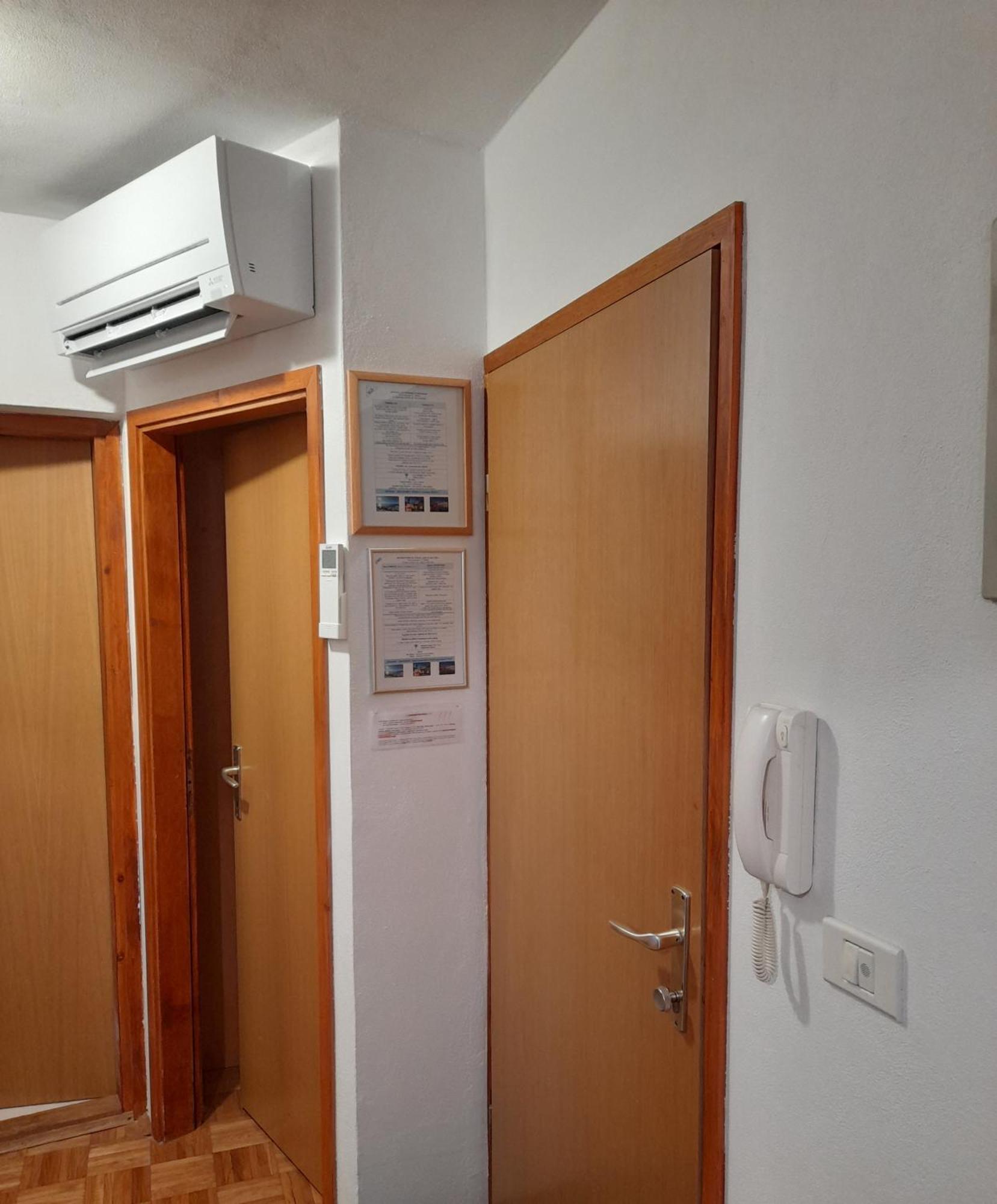 Blue Piran Apartment Ngoại thất bức ảnh