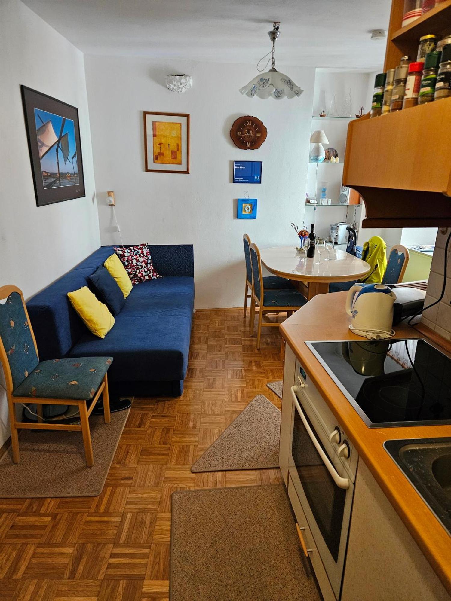 Blue Piran Apartment Ngoại thất bức ảnh
