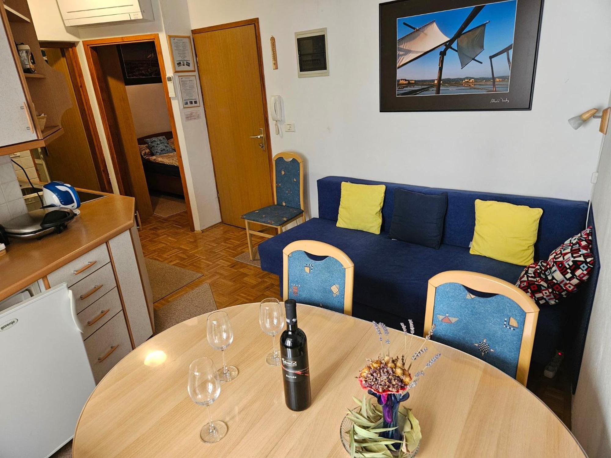 Blue Piran Apartment Ngoại thất bức ảnh